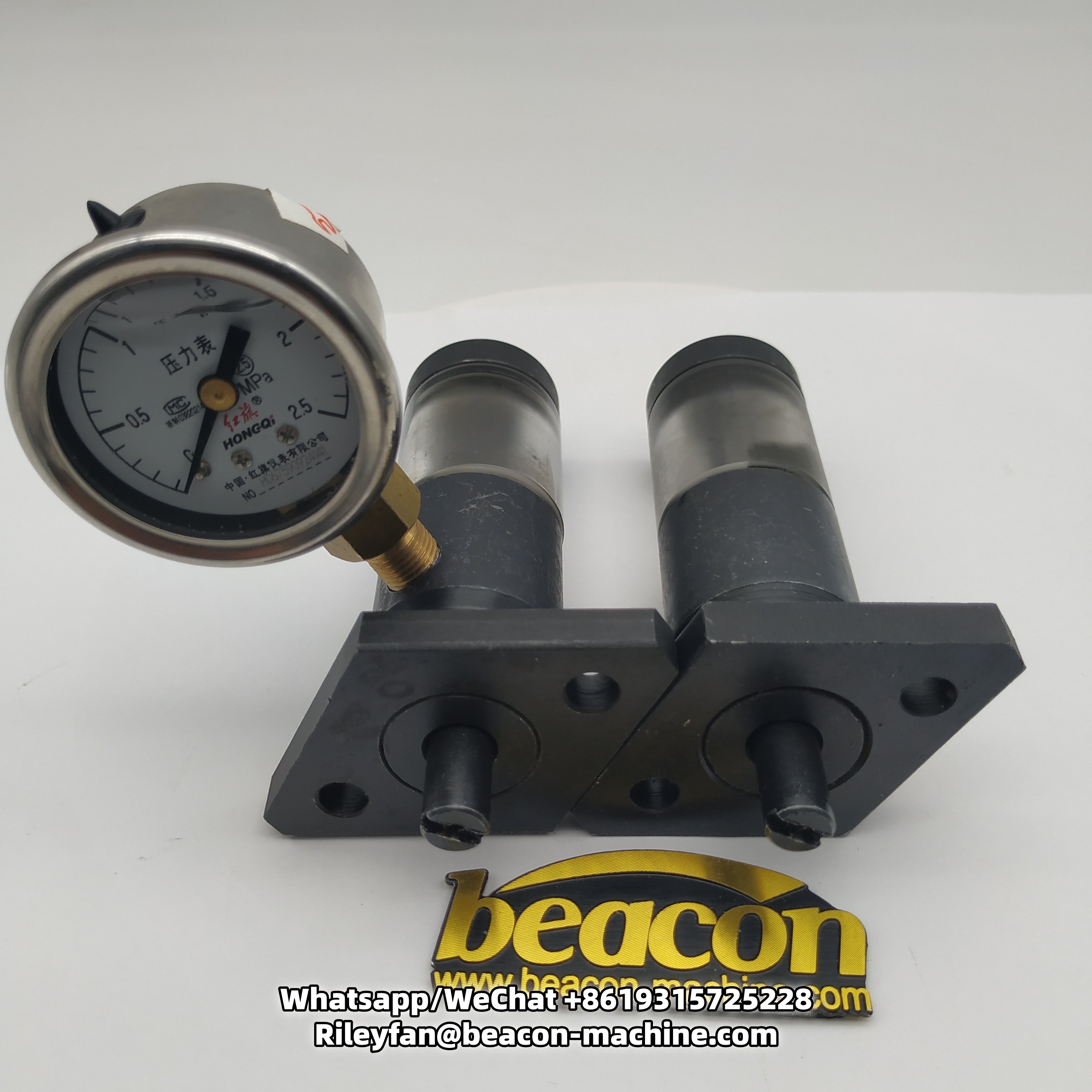 Прибор для испытания хода поршня и давления насоса J05 VE